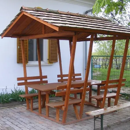 Kiskastely Vendeghaz *
