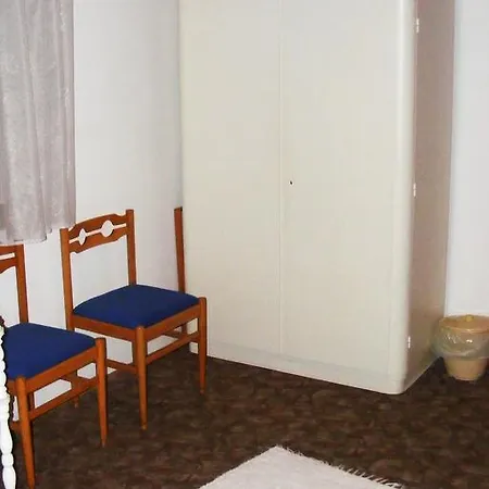 Kiskastely Vendeghaz * Csaszartoltes